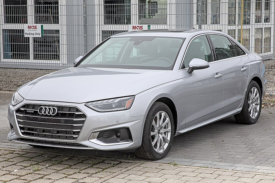 Audi A4 (B9)