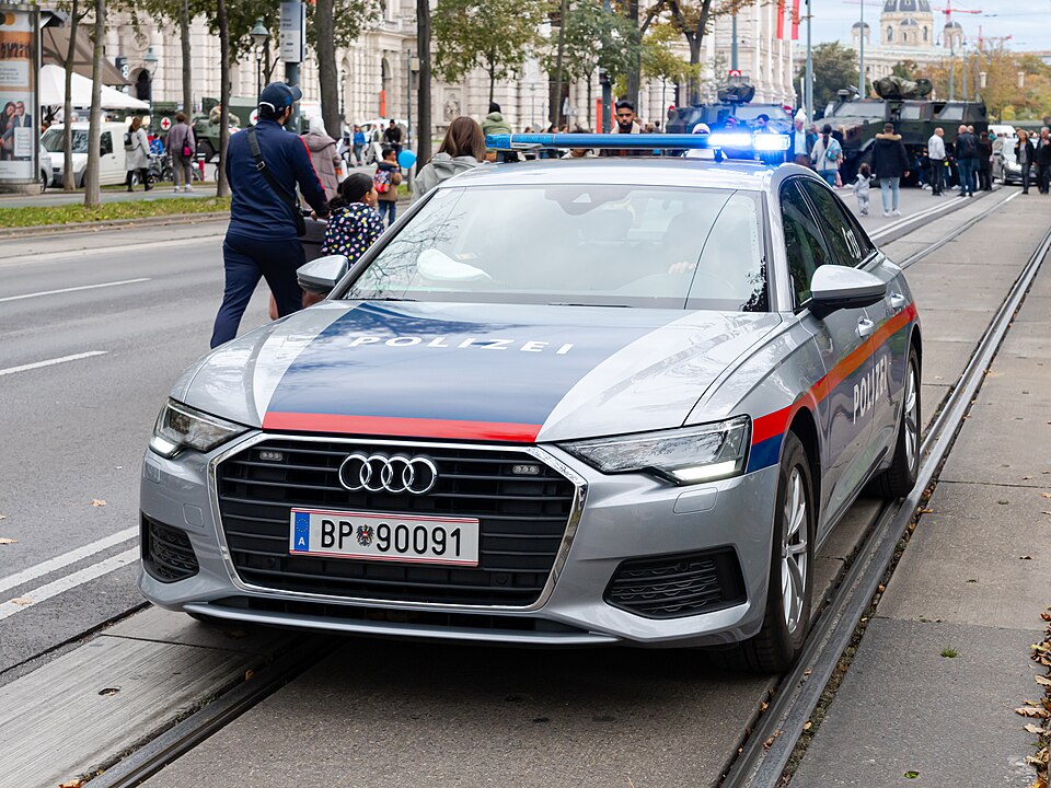 Audi A6 (C8)