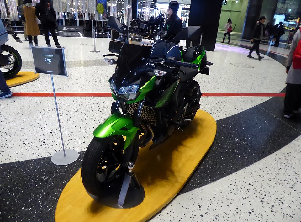 Kawasaki Z400