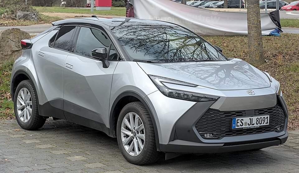 Toyota C-HR (AX10)