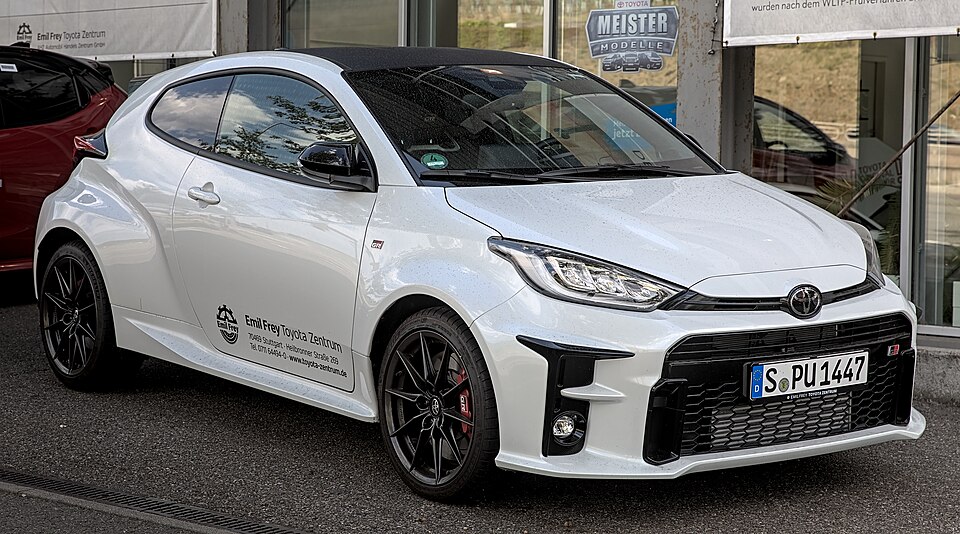 Toyota Yaris (XP210)